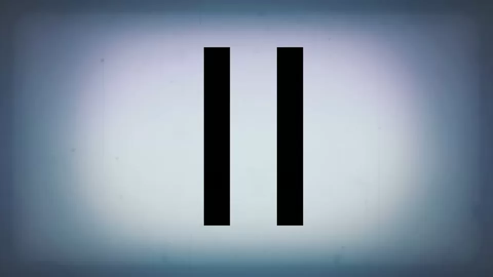The first prisoner using black or white to signal parity